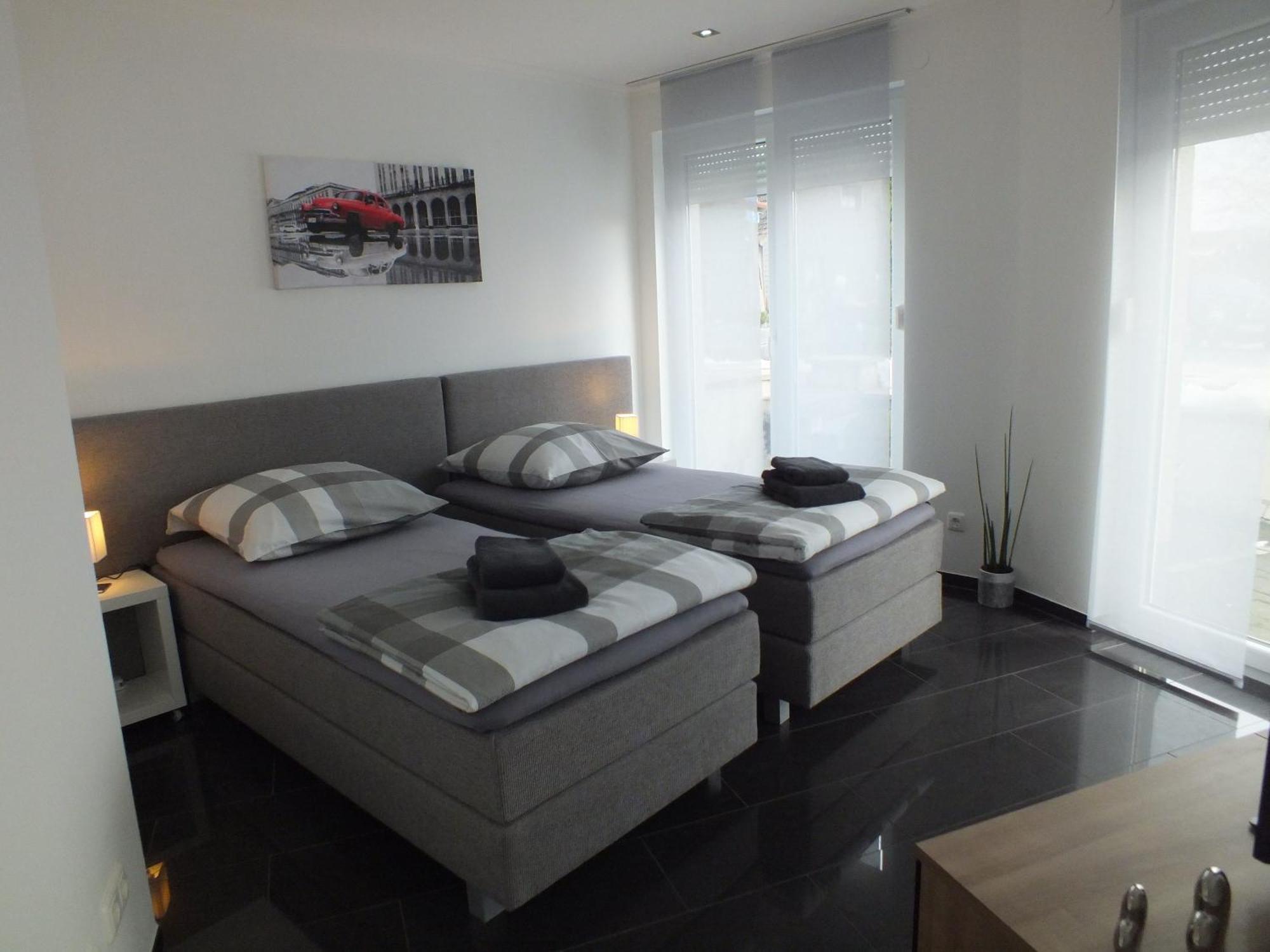 Pension Apartment Burscheid *